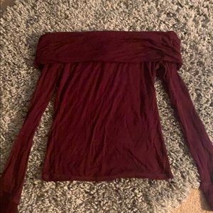 Off-The-Shoulder longsleeve shirt